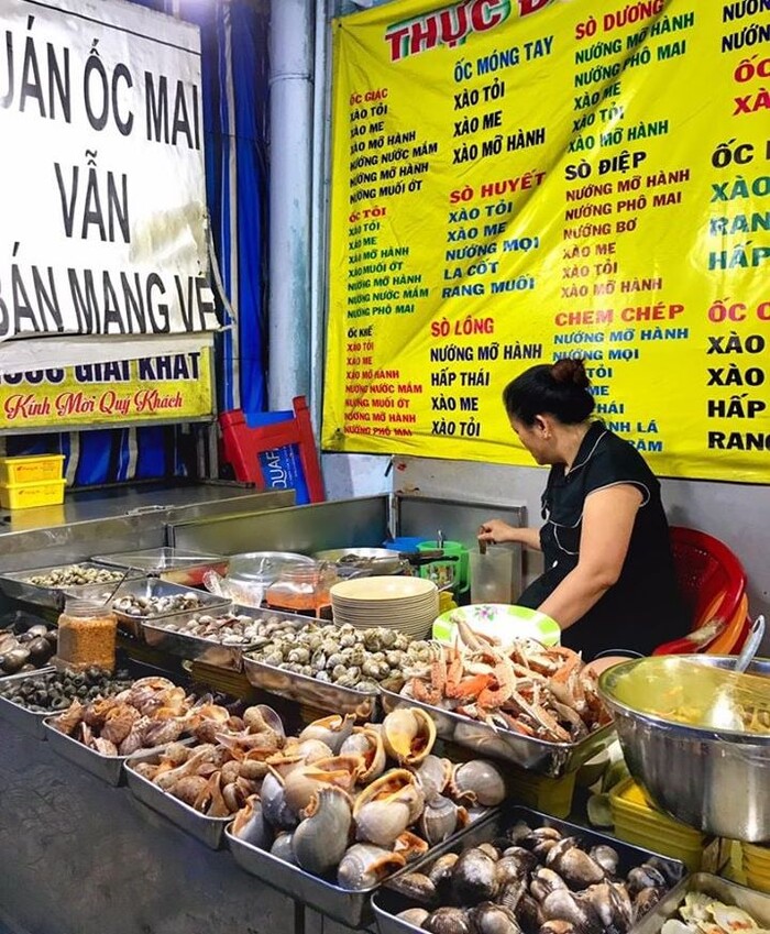 Những quán ốc nổi tiếng ở Sài Gòn mà bạn nên ăn thử một lần
