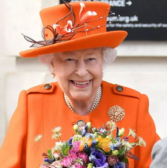 Kate bất ngờ bị 'soi' vì trang phục phá vỡ quy tắc của Nữ hoàng
