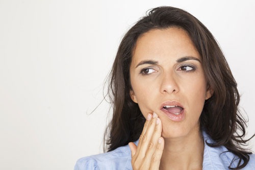 Nha khoa răng sứ | Những biến chứng có thể gặp khi bọc răng sứ