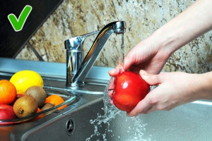 Top 5 Thực phẩm bạn phải rửa trước khi ăn hay chế biến