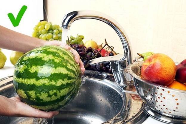 Top 5 Thực phẩm bạn phải rửa trước khi ăn hay chế biến